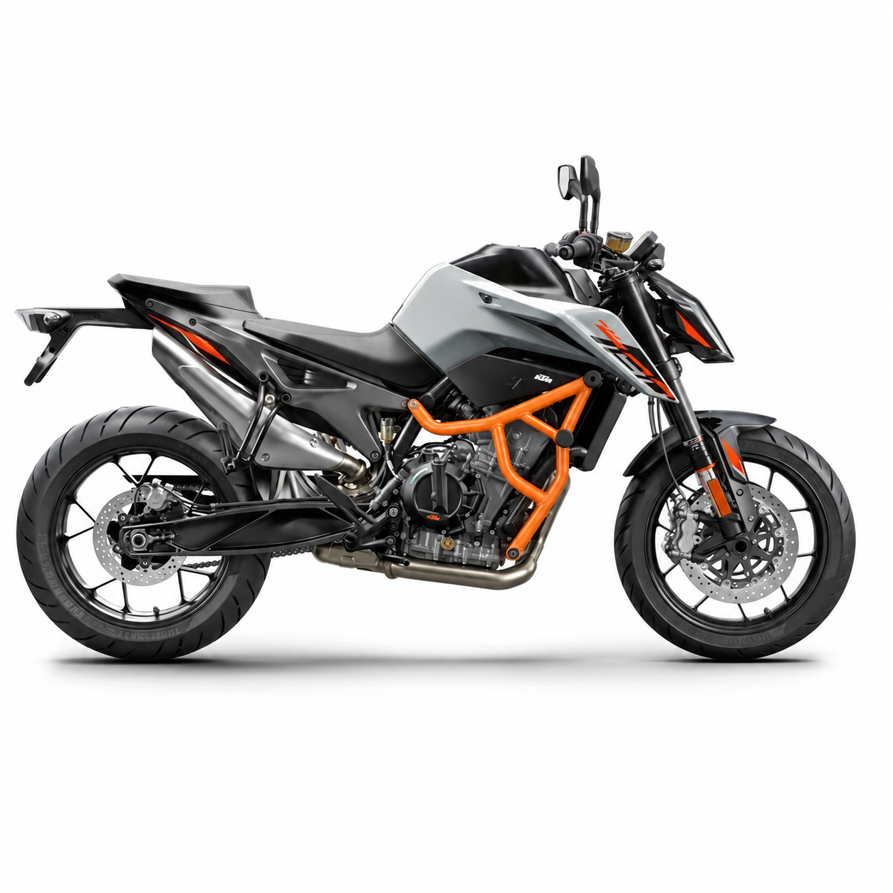 Graue KTM 790 Duke mit orangefarbenem Rahmen in Seitenansicht